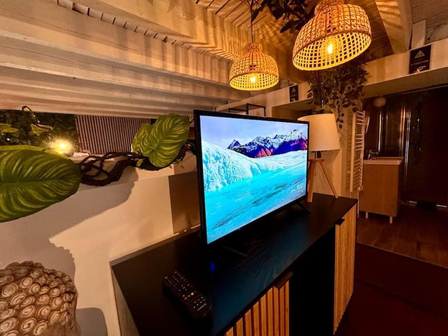 Jungle Avec Jaccuzi Au Coeur De Appartamento